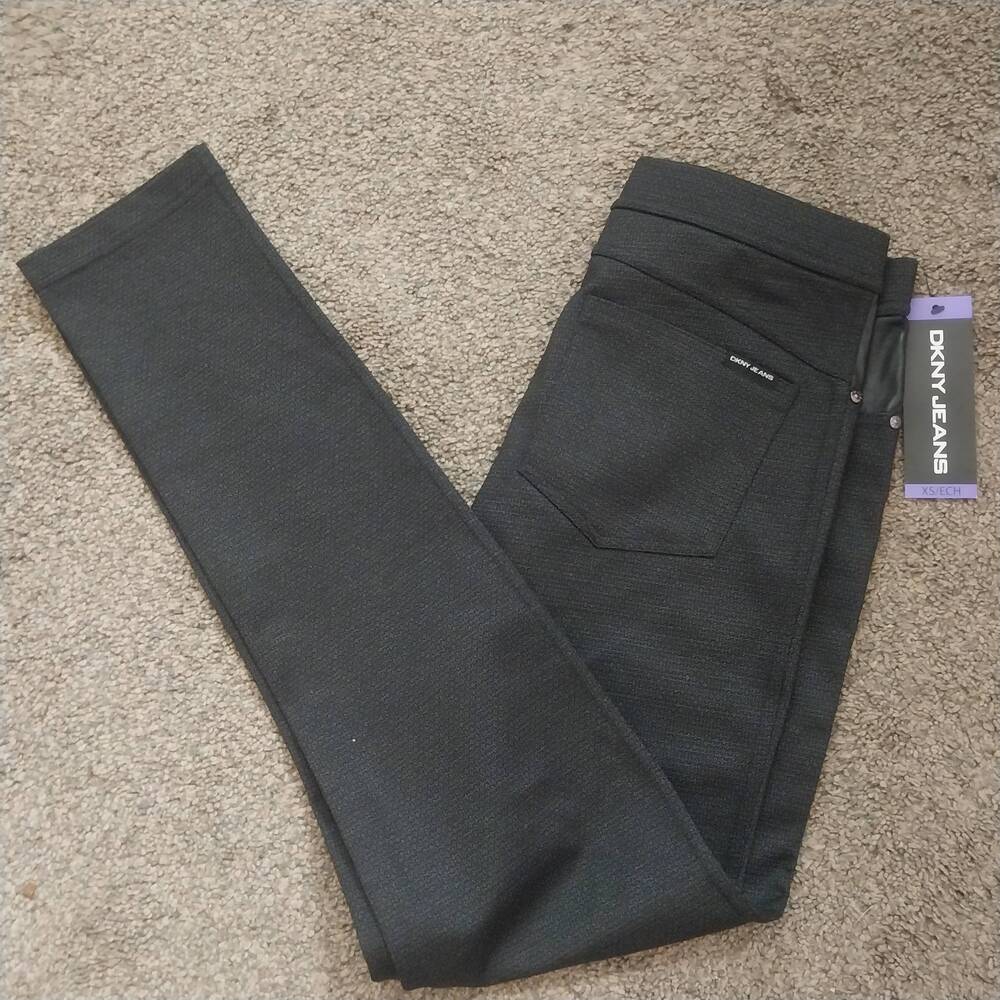DKNY Jeans Womens Size Extra Small Black Skinny Pocket XTech Stretch Modern